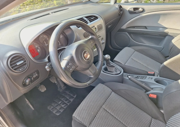 Seat Leon cena 10900 przebieg: 252000, rok produkcji 2007 z Krzeszowice małe 67